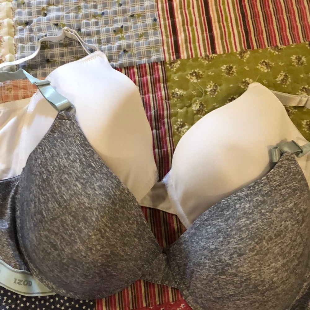 2 brand new sized bras.